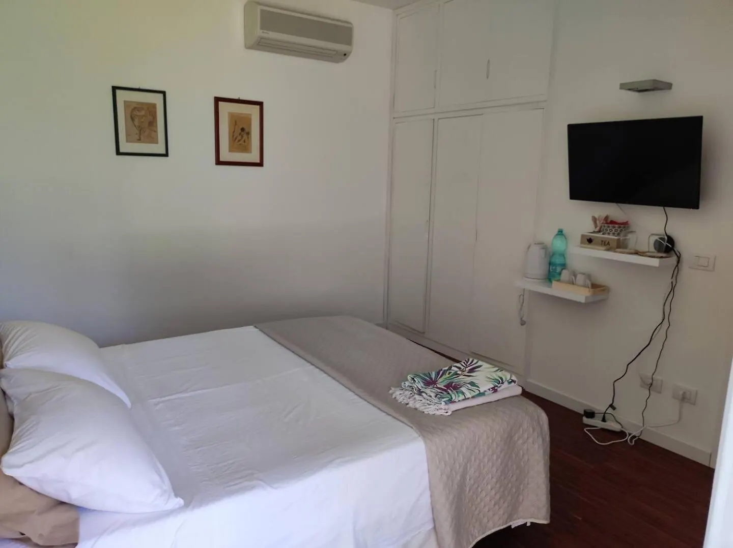 Fantastica Villa Con Piscina 9 Posti Letto 蓬塔迪亚 意大利