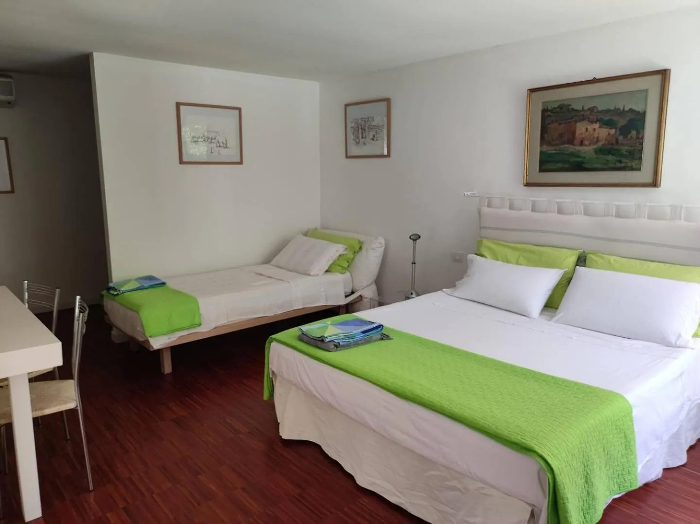 Fantastica Villa Con Piscina 9 Posti Letto 蓬塔迪亚